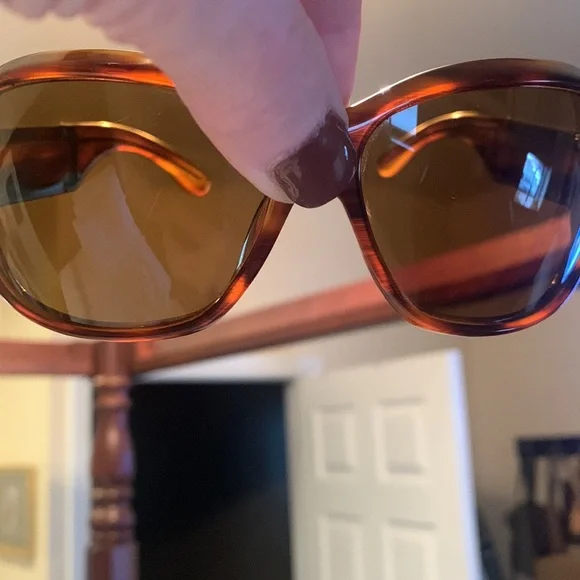 Authentic Stella McCartney sunglasses. - Picture 3 of 7